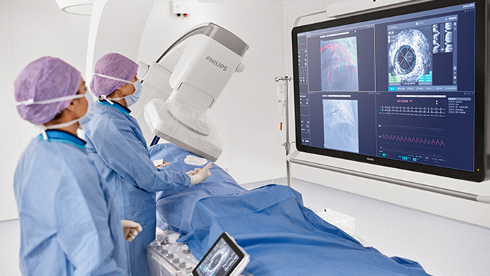 (opens in the same window) Coronary artery disease treatment in Azurion Lab