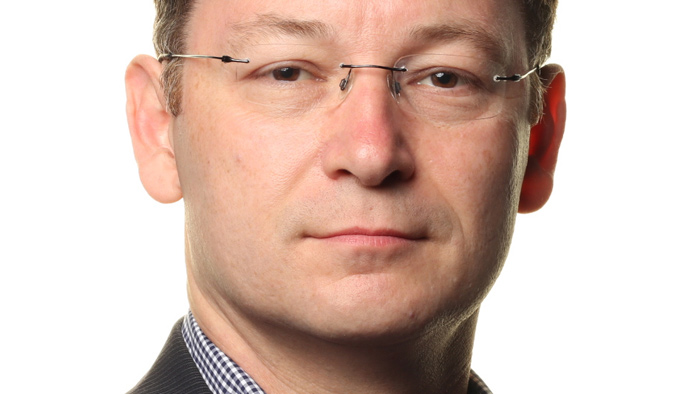 Sebastian Kelle headshot